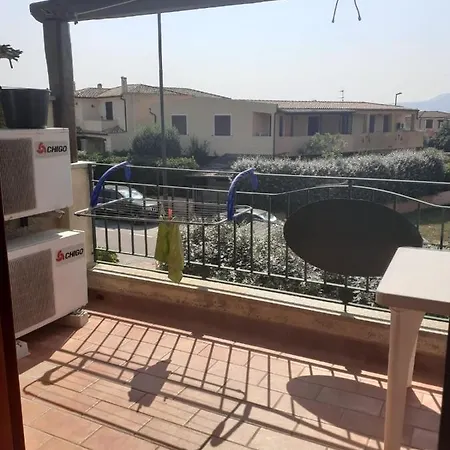 Bilocale Zona Mare * أولبيا
