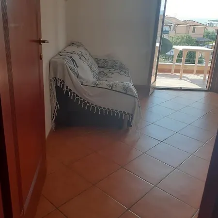 Bilocale Zona Mare Apartamento